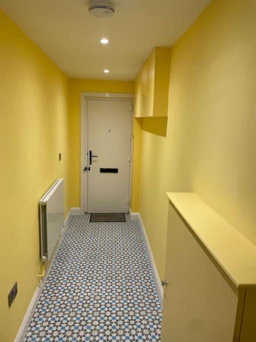 Lovely 1 Bedroom Flat In 布罗德斯泰 外观 照片